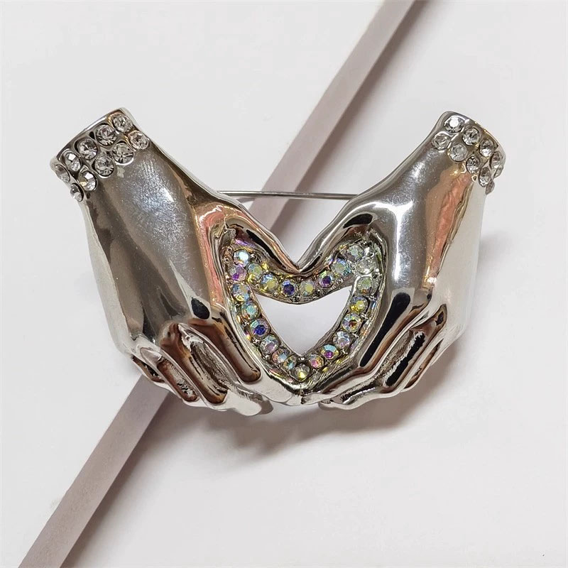 Chic Simple Rhinestone Love He - огляд і ціна Women Fashion Pose